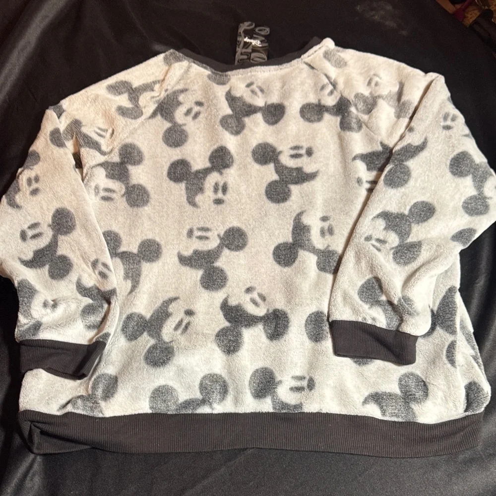 Disney Gray Mickey Mouse Sleepwear Top - Picture 3 of 3